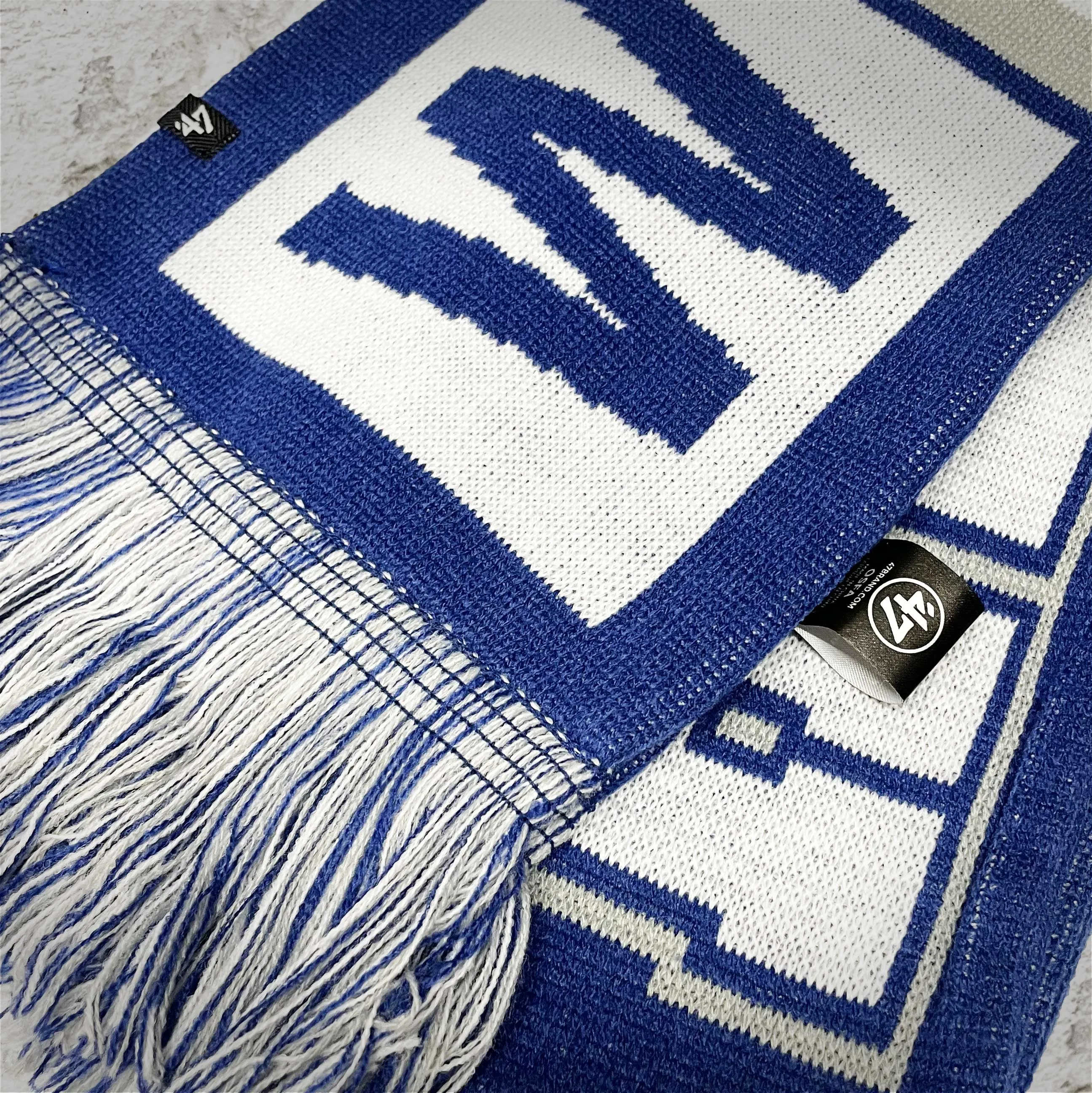 Chicago Cubs Fly The W Breakaway Scarf