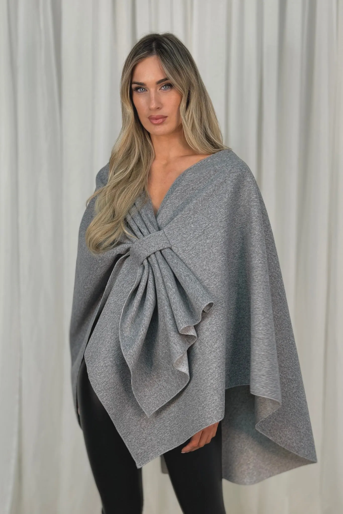 Jayme Bow Style Cape In Grey