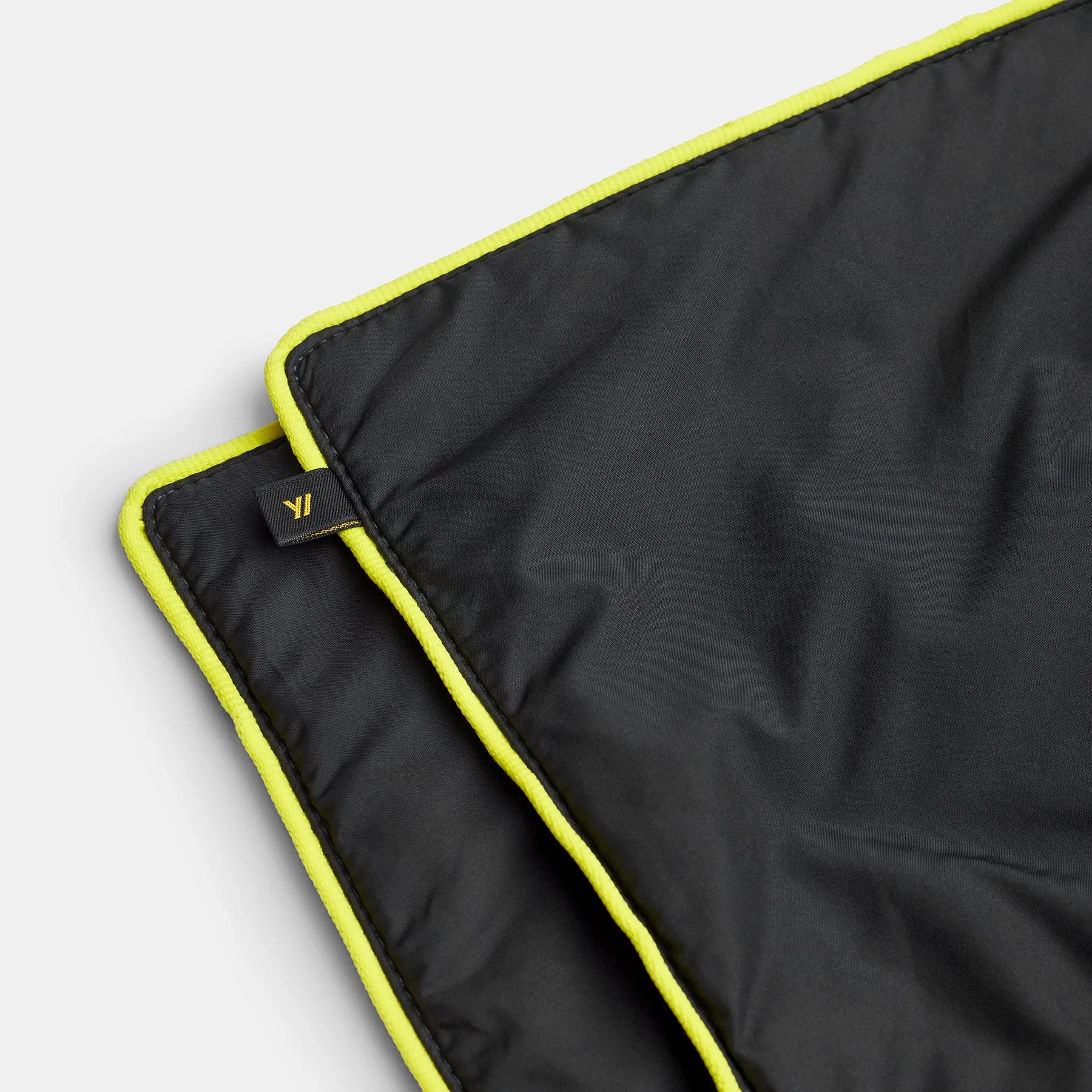 Y/OSEMITE Quilted Blanket - Black/Neon